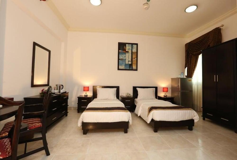 דוחה La Villa Palace Hotel מראה חיצוני תמונה