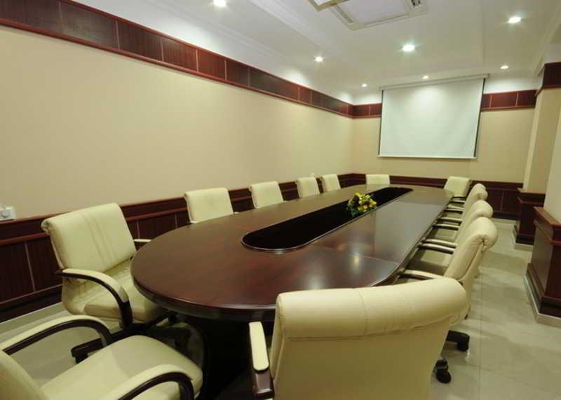 דוחה La Villa Palace Hotel מראה חיצוני תמונה